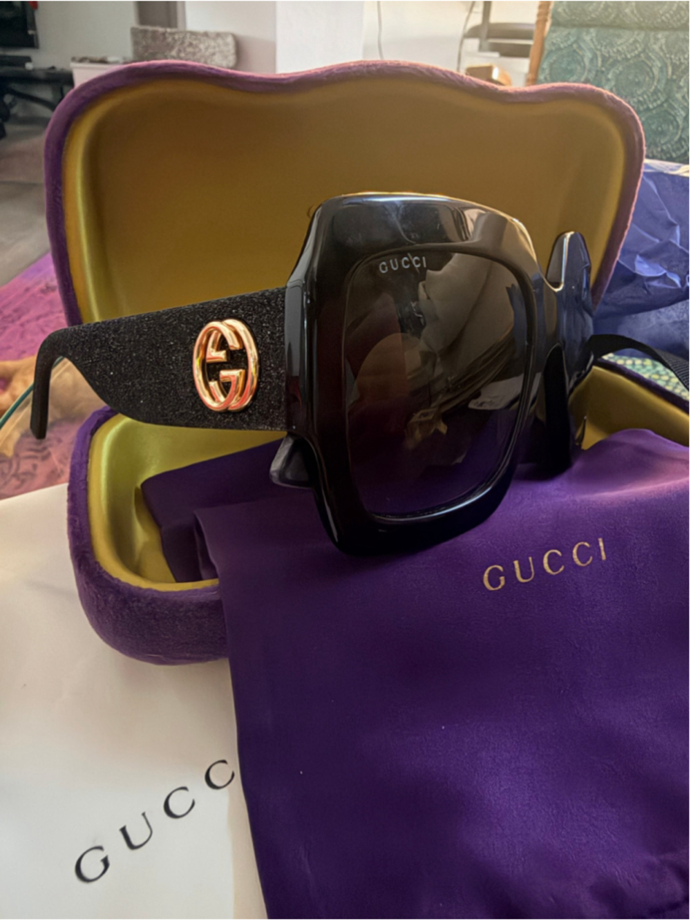 Women's Gucci Sunglasses Black Glitter and Gold - Picture 8 of 9